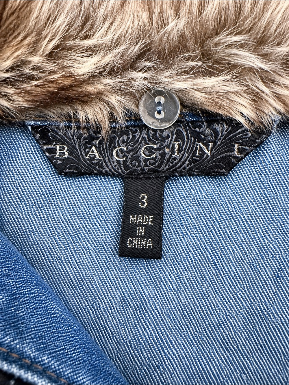 Baccini Denim Vest Faux Fur Collar Zip Front Blue Jean Vest Size Small - Picture 3 of 5